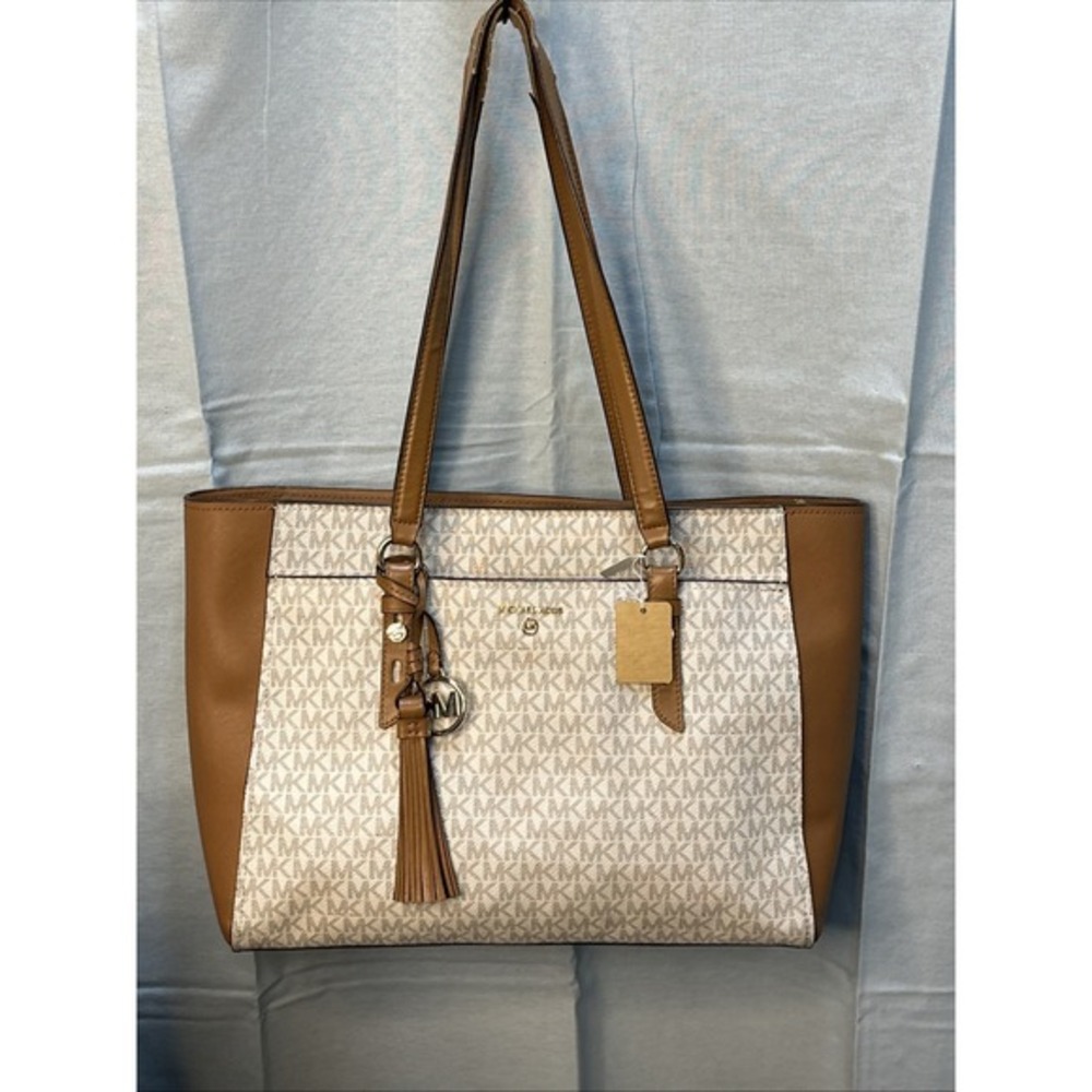 Michael Kors Authentic Jet Set Travel‎ Large Leather Women Top Zip Shoulder Tote